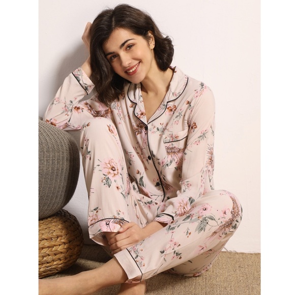 Pastel Pink Floral Print 2 Piece Pajama Set - Picture 4 of 8